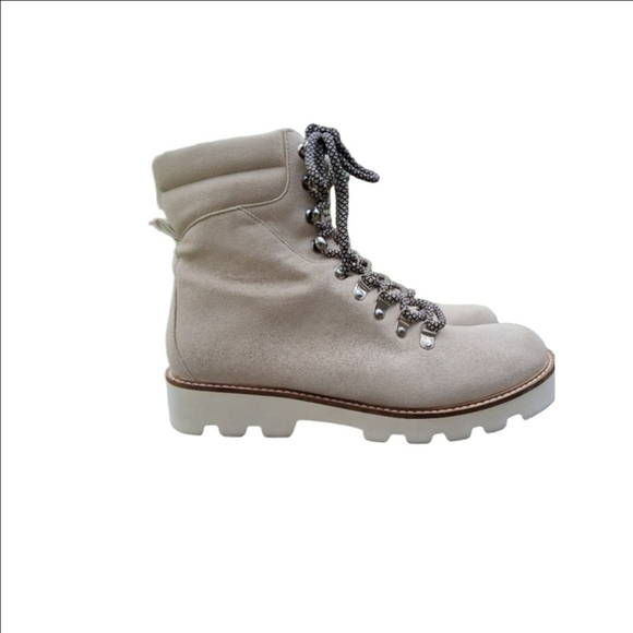 Mi.iM Shoes - mi.im Beige Lace Up Boots with Black Laces US 9 MILITARY Winter Lug Heel EUC